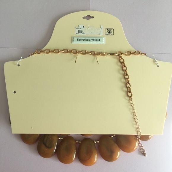 Sophia & Kate Women’s bohemian/statement combi necklace and earrings set - Picture 3 of 5